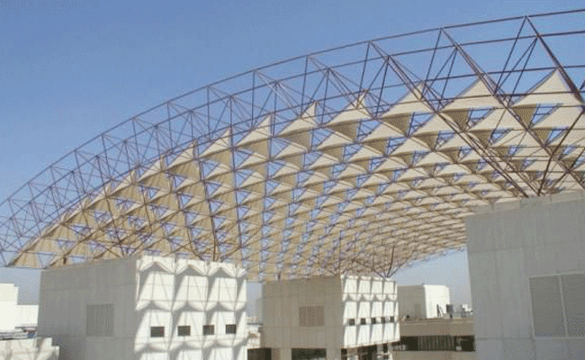 5-Reasons-Why-Your-Building-Needs-a-Steel-Truss-Roof
